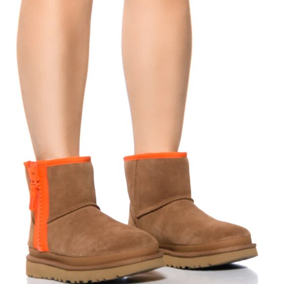 Classic Mini Zipper Tape Logo NWT Size 7 - Picture 3 of 11